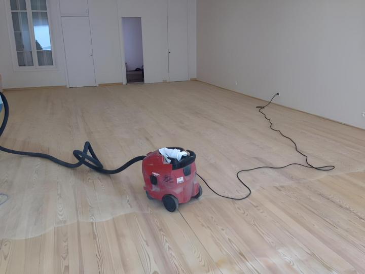 Entretien professionnel des espaces de travail, Antibes